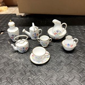 Spode miniature bone china tea set of 7